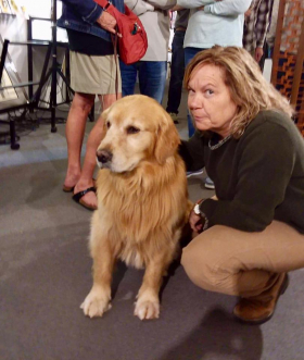 <p>Christy having fun with Bonnie’s adorable Golden.
</p>
