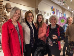 <p>What a fun bunch of women enjoying the evening!</p>