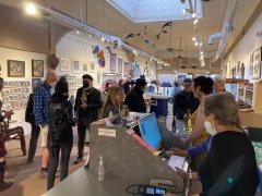 <p>A great crowd came out to celebrate with us!!</p>