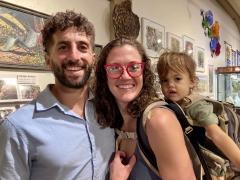 <p>We love to take a photo of this very photogenic family!</p>